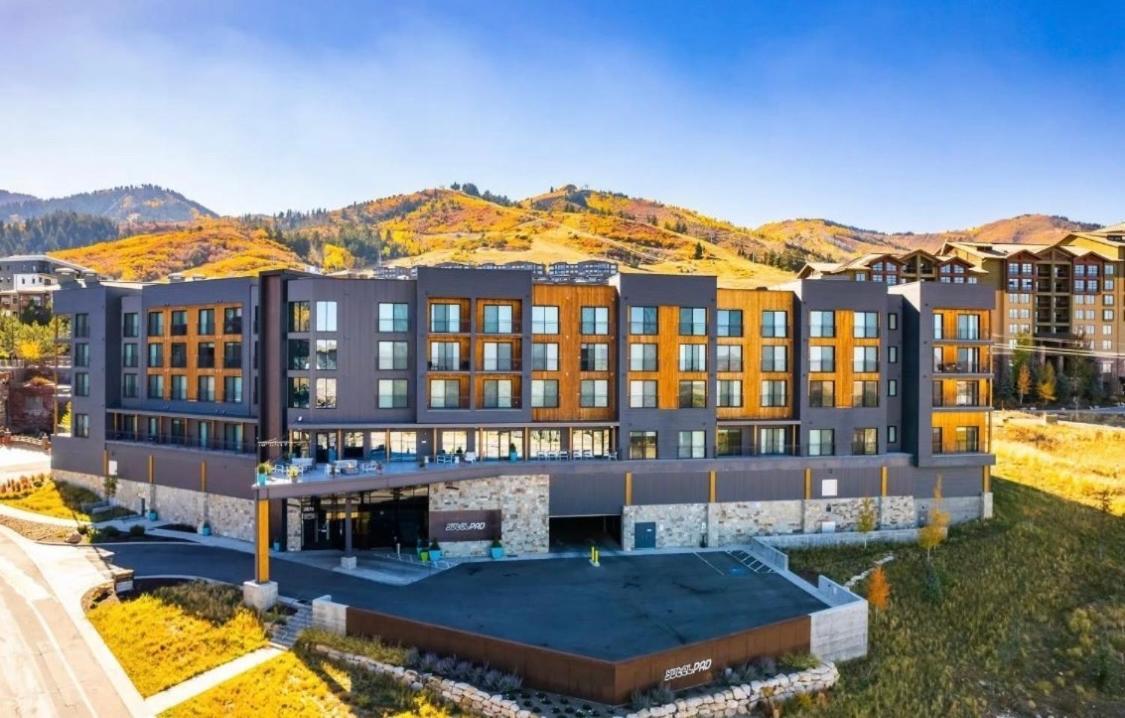 Slope Side Studio In The Heart Of Canyons Village With Heated Pool & Hot Tub! 帕克城 外观 照片