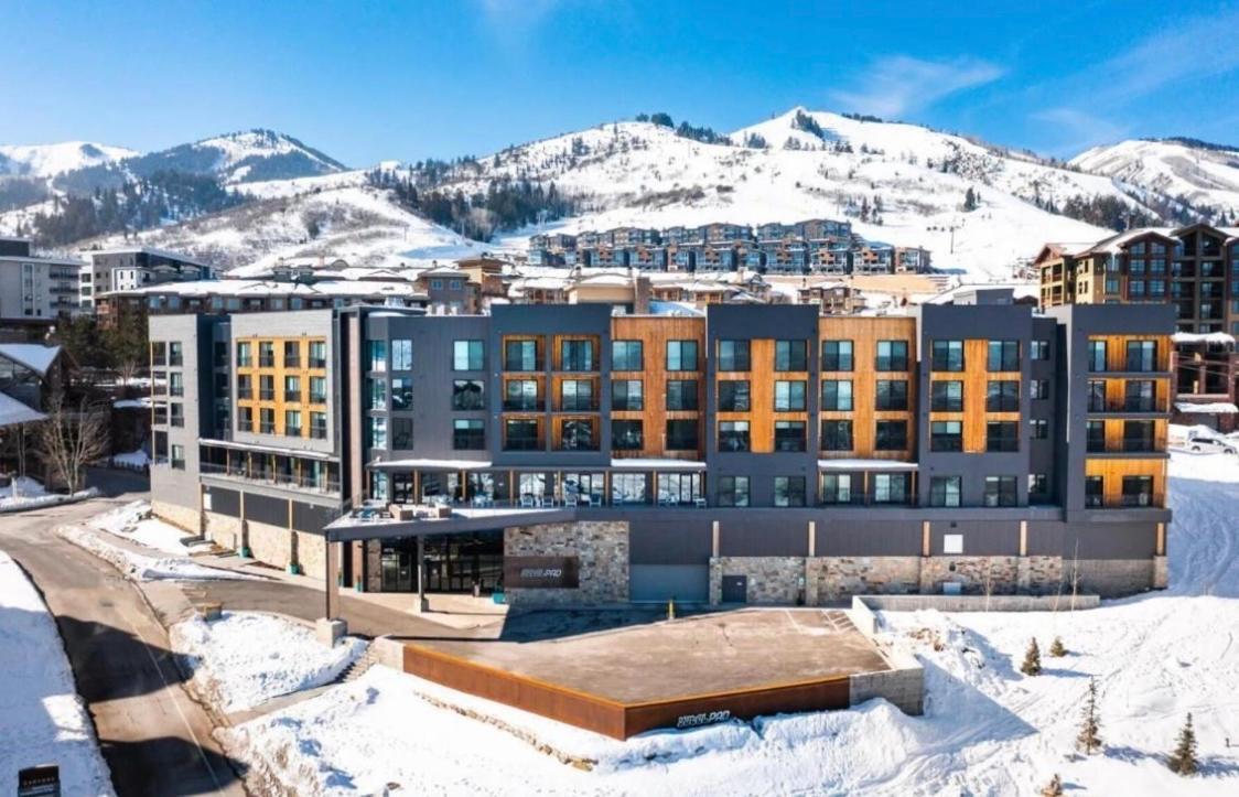 Slope Side Studio In The Heart Of Canyons Village With Heated Pool & Hot Tub! 帕克城 外观 照片