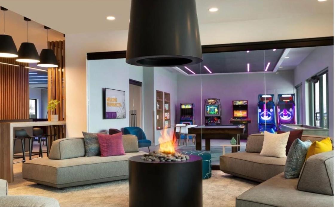 Slope Side Studio In The Heart Of Canyons Village With Heated Pool & Hot Tub! 帕克城 外观 照片