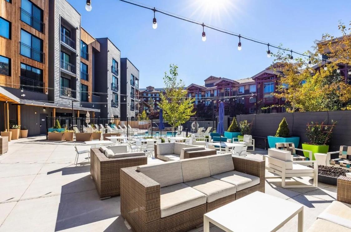 Slope Side Studio In The Heart Of Canyons Village With Heated Pool & Hot Tub! 帕克城 外观 照片