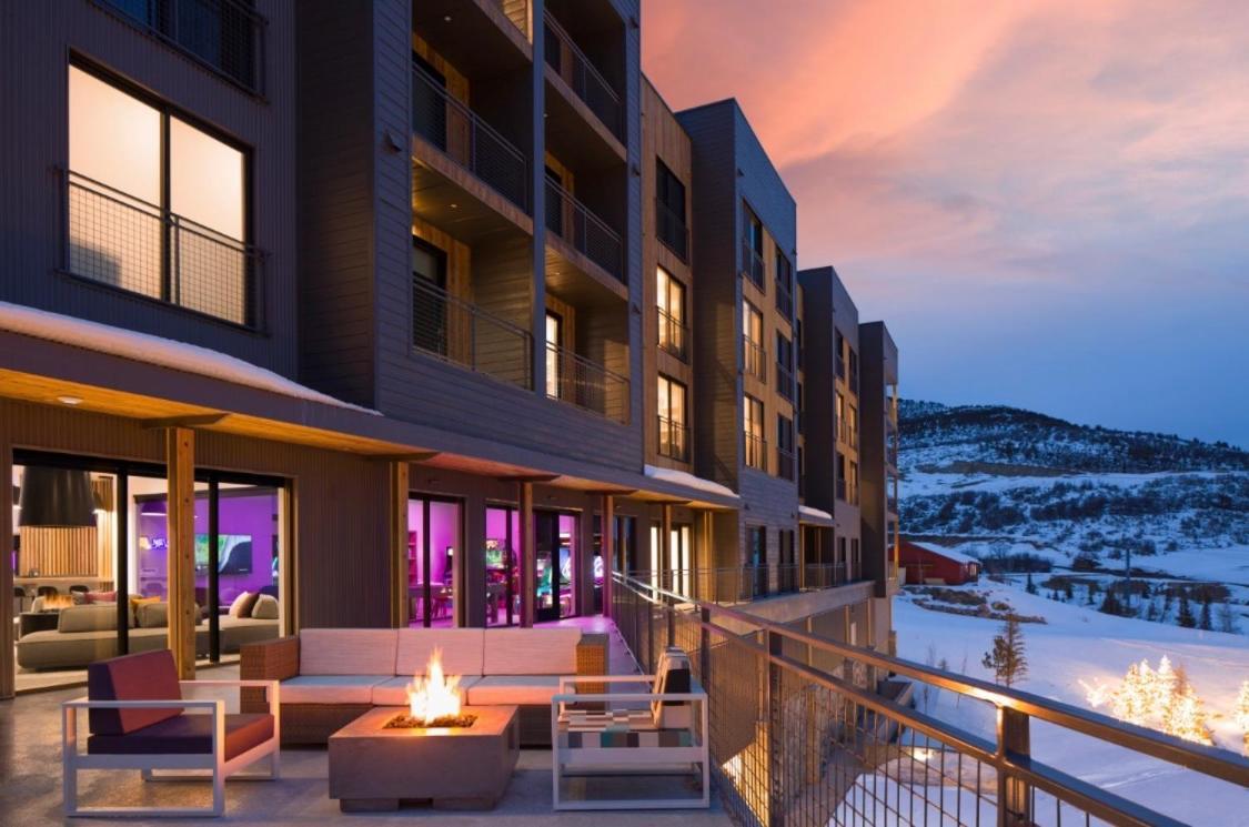 Slope Side Studio In The Heart Of Canyons Village With Heated Pool & Hot Tub! 帕克城 外观 照片
